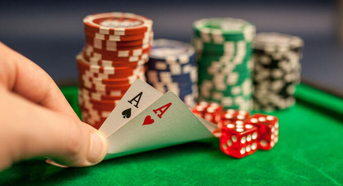 Mengemudi QQ Kartu poker Perjudian Agent Site untuk mendapatkannya